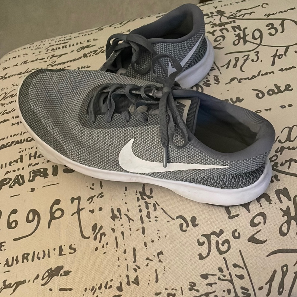 Nike Running Shoes 👟